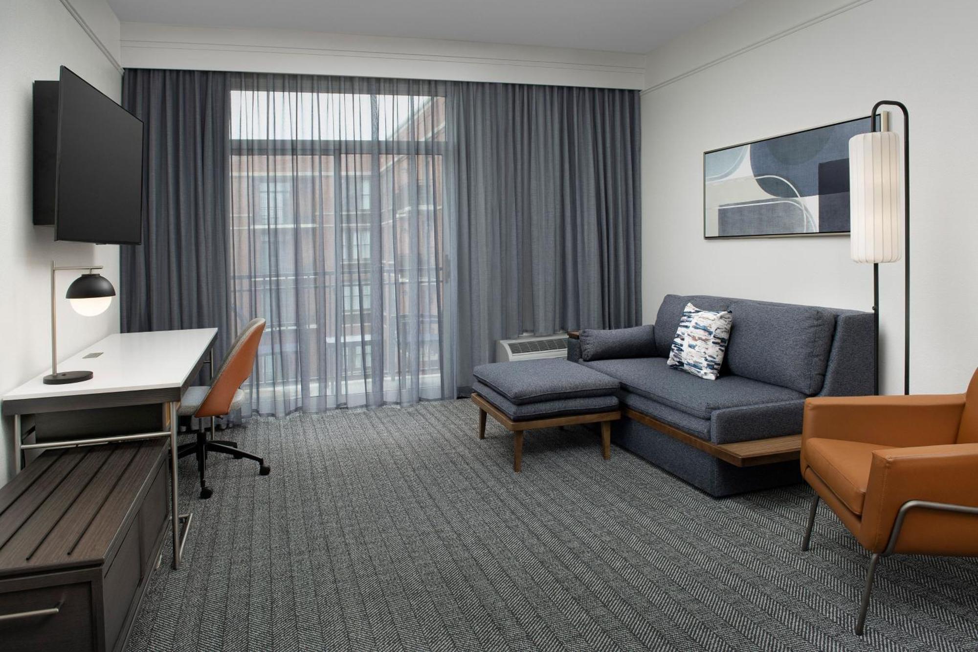 Courtyard By Marriott Savannah Downtown - Historic District Екстер'єр фото
