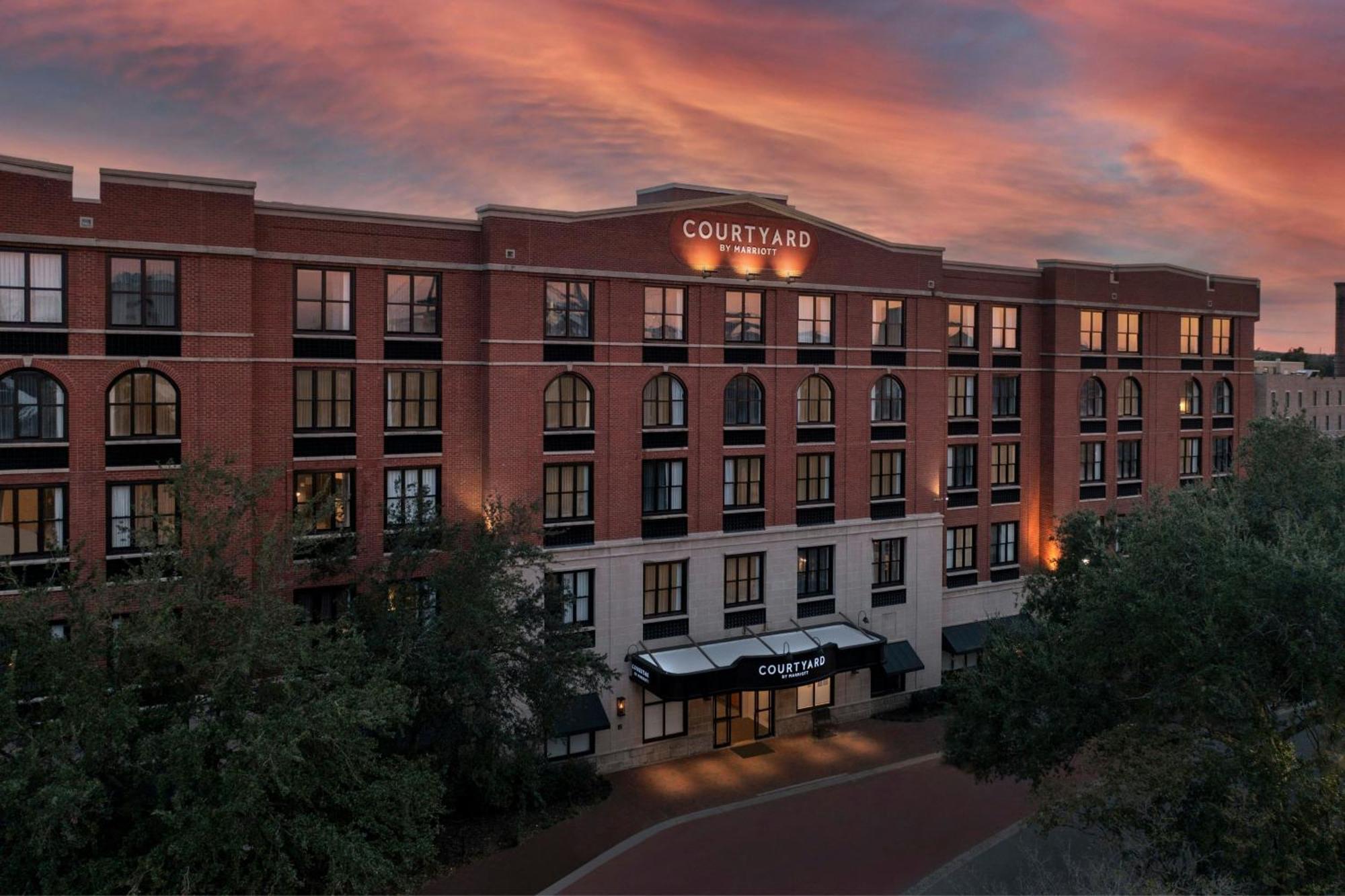 Courtyard By Marriott Savannah Downtown - Historic District Екстер'єр фото